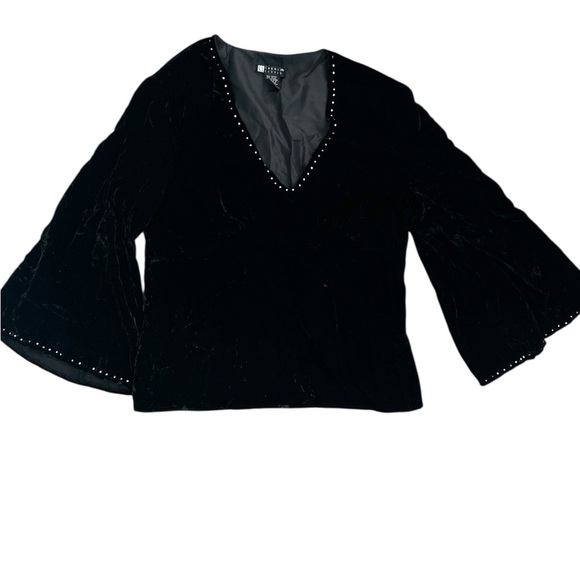 Vintage Carol Little Black Velvet Top with bell sleeves - Picture 4 of 6